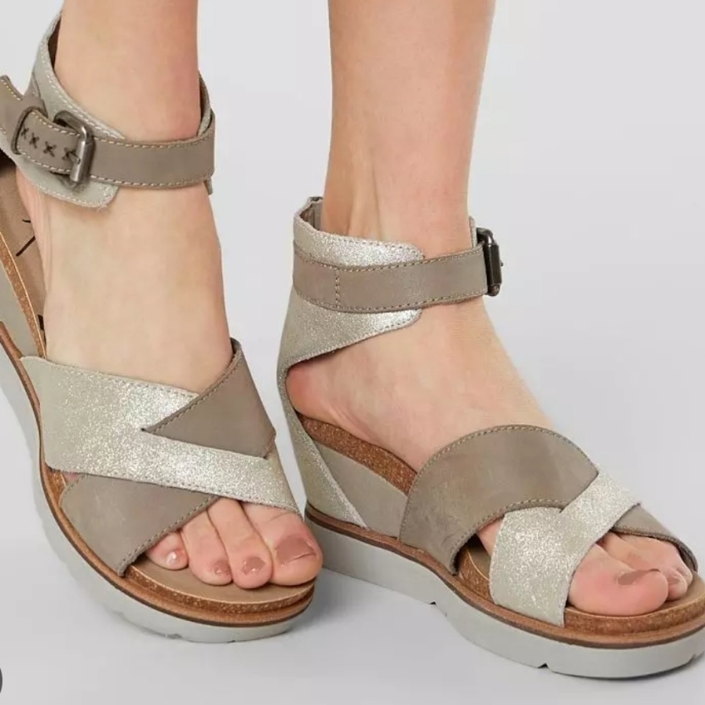 NEW OTBT Womens Teamwork Ankle Leather Wedge Sandals shoes sz 9M